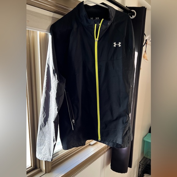 Under Armour jacket - Picture 1 of 3